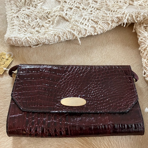 Vera Pelle Handbags - Italian leather bag- incredible Cabernet color —Vera Pelle